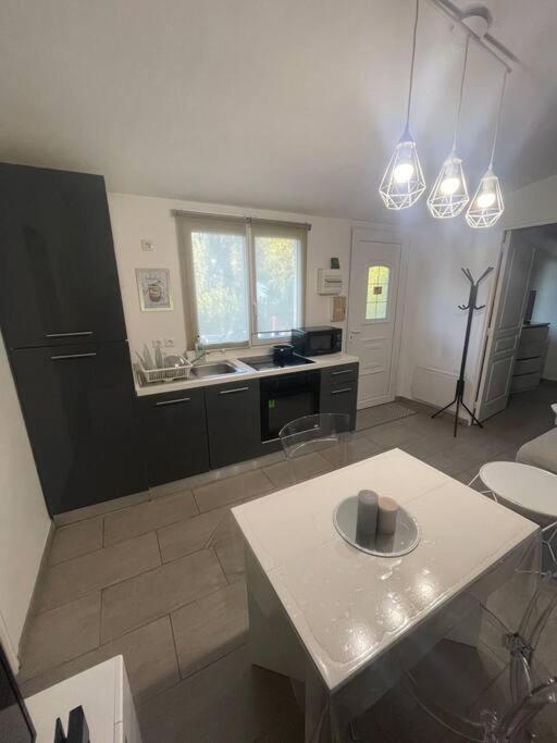 Appart T2 Proche Aeroport Roissy Apartment Tremblay-en-France Bagian luar foto