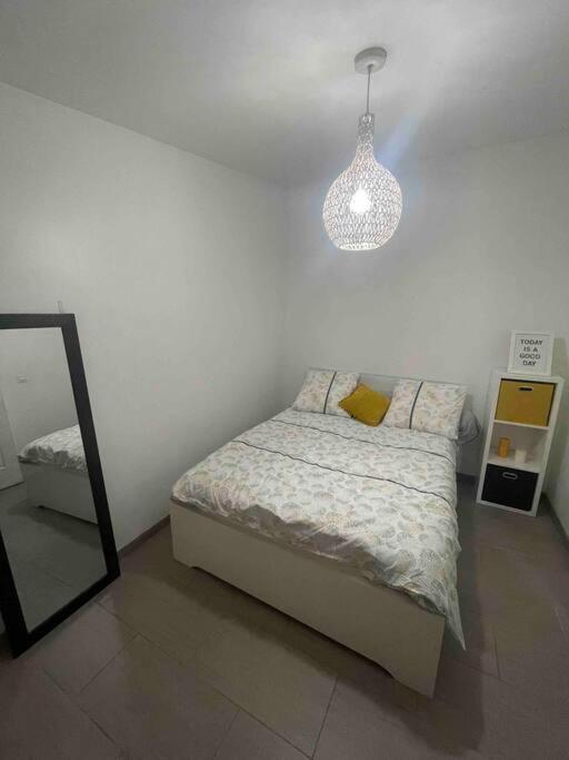 Appart T2 Proche Aeroport Roissy Apartment Tremblay-en-France Bagian luar foto
